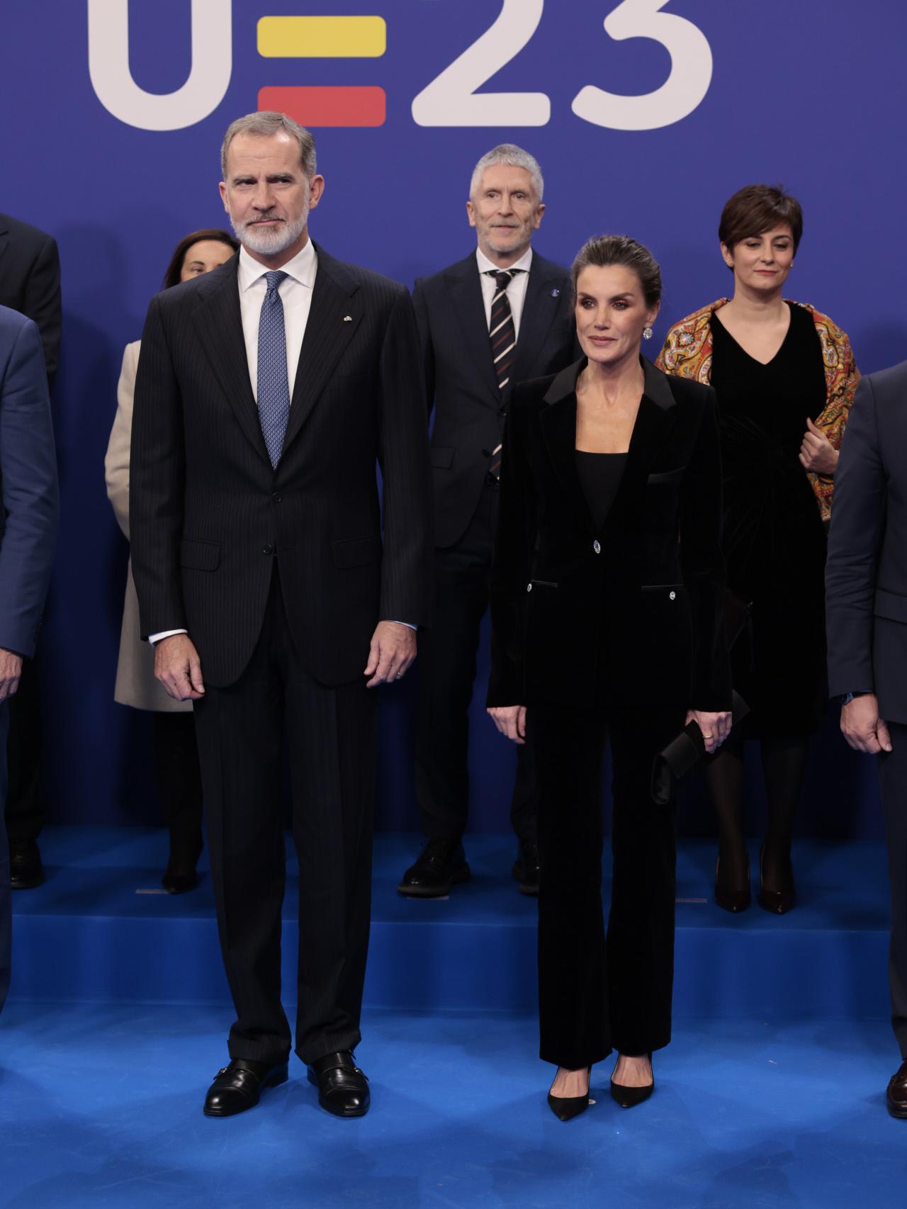 La Reina ha estrenado una firma que nunca había vestido.