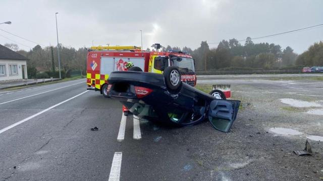 Dos personas resultan heridas por el impacto de sus vehículos en Narón (A Coruña)