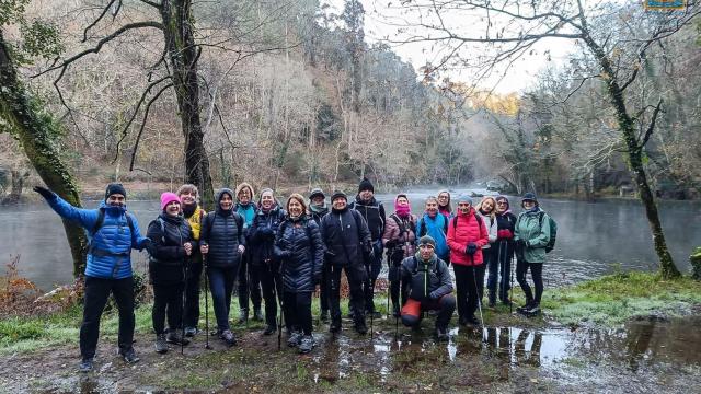 Participantes en la última salida del programa SendAres