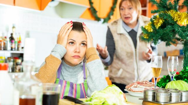 Las cinco frases que deberías evitar en las cenas navideñas para no acabar discutiendo