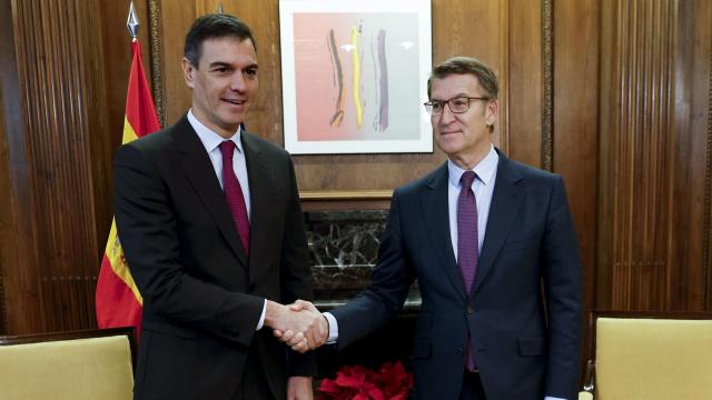 Sánchez y Feijóo, en su reunión en el Congreso de los Diputados, el viernes pasado.