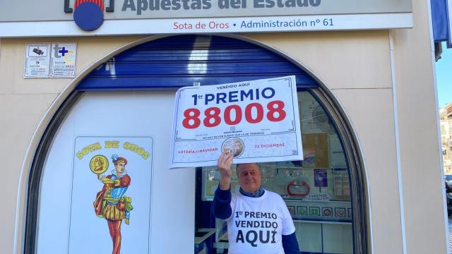 Antonio Carmona, lotero en Calle Mármoles.