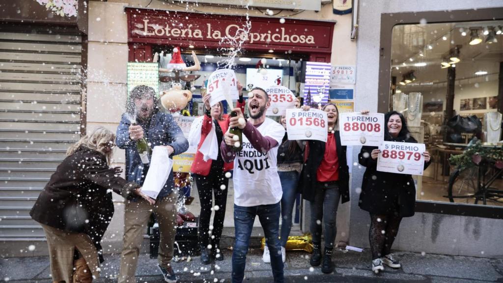 'La Caprichosa' ha vendido cinco premios, entre ellos un décimo del Gordo. Foto: Javier Longobardo