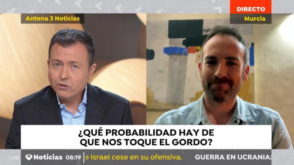 Manu Sánchez entrevista a un matemático minutos antes del sorteo de la Lotería de Navidad.