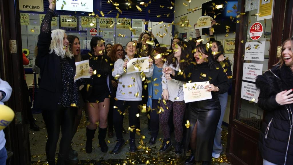 Celebración de El Gordo en una administración madrileña.