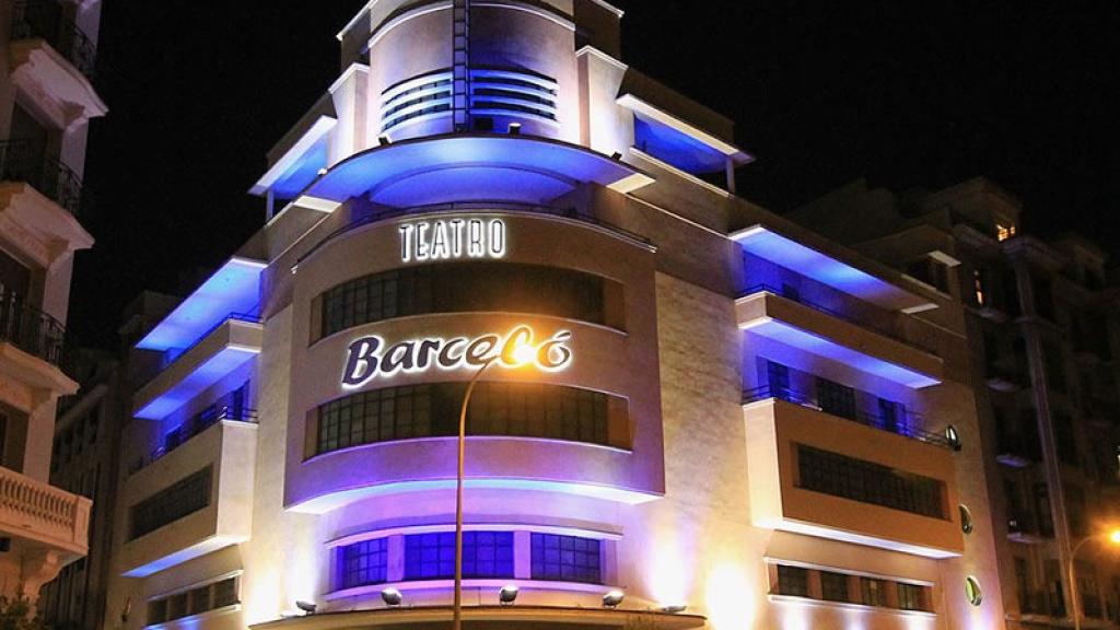 Teatro Barceló, antiguo cine Barceló (1930), una de las obras más logradas de la arquitectura racionalista madrileña.
