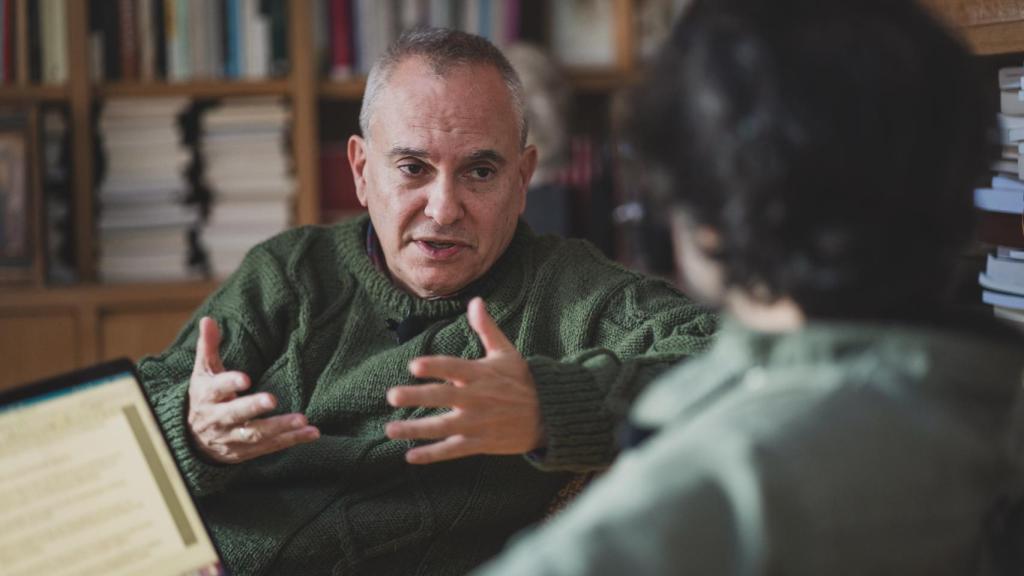 Pablo d'Ors es escritor y sacerdote, nieto de Eugenio d'Ors.