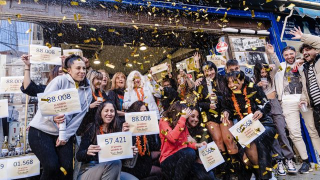 Agraciados con el ‘Primer Premio’ del Sorteo Extraordinario de Lotería de Navidad.