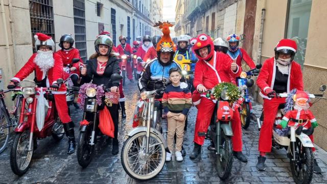 Los participantes en esta iniciativa navideña.