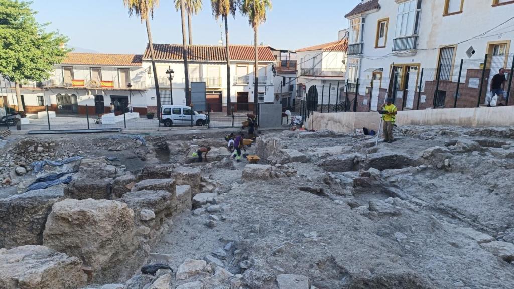 Trabajos en la plaza de la Constitución.