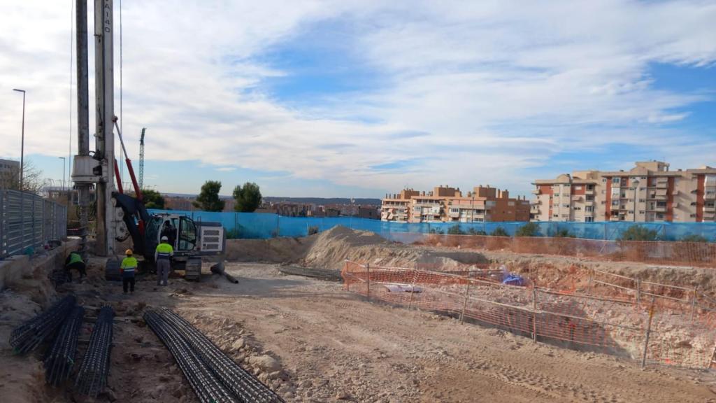 Primeros trabajos en la parcela de la promoción Aborda en Alicante junto al PAU II.