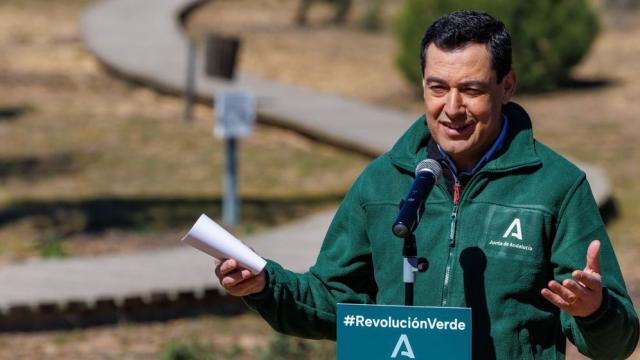 El presidente de la Junta, Juanma Moreno, en una intervención desde Doñana.