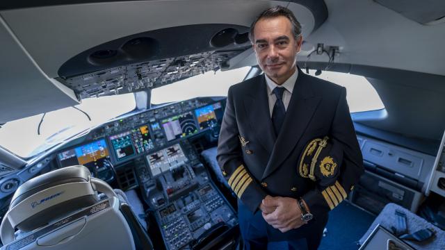 Los cursos que imparte en 'Perdiendo el miedo a volar' han ayudado a miles de personas a superar el terror, muchas veces infundado, a embarcar en un avión.