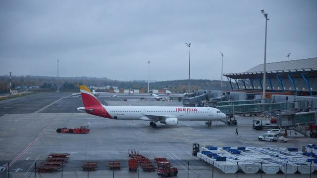 Varios aviones en el Aeropuerto Adolfo Suárez-Madrid Barajas.