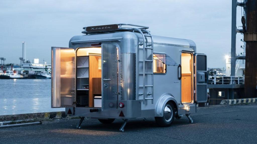 X-Cabin 300