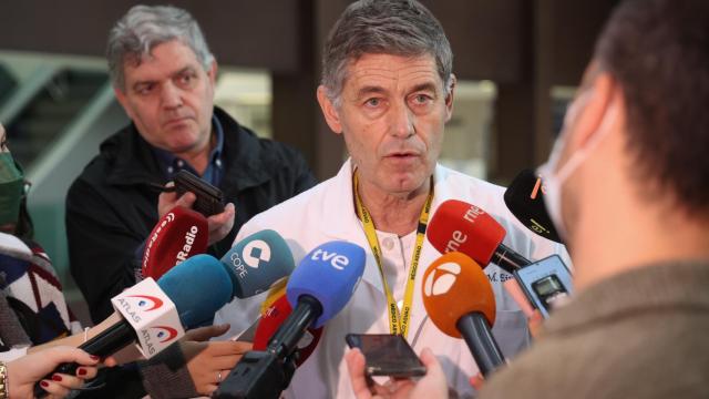 El doctor José María Eiros, director del Centro Nacional de la Gripe de Valladolid, hoy en rueda de prensa