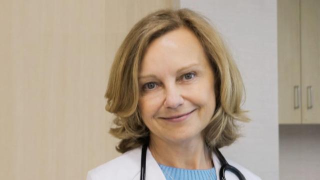 La cardióloga Elizabeth Klodas de la Clínica Mayo y el centro Johns Hopkins.