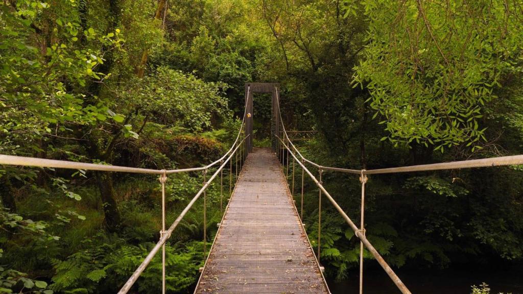 Puente sobre el río Mandeo en Aranga, A Coruña