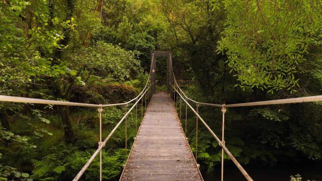 Puente sobre el río Mandeo en Aranga, A Coruña
