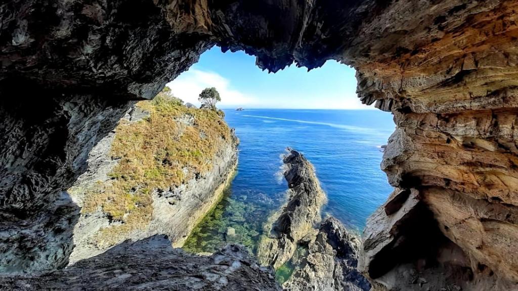 Cova da Doncela, Viveiro. Foto: Google Earth