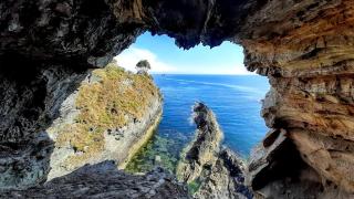 Cova da Doncela, Viveiro. Foto: Google Earth