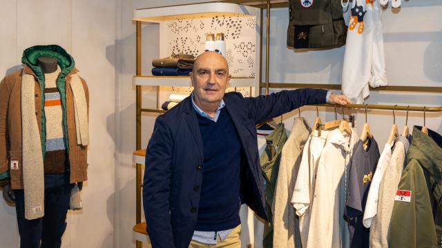 José Antonio Chacón, presidente y fundador de El Pulpo, en una de sus tiendas.
