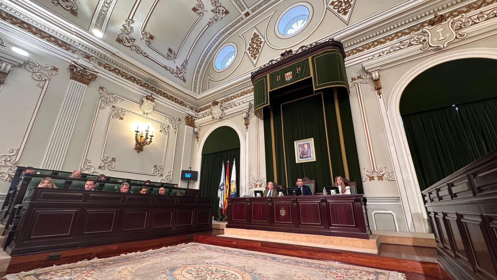 Pleno de la Diputación de Pontevedra.