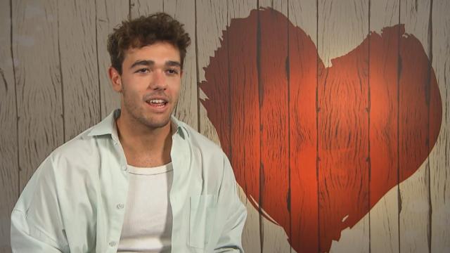 Iván, de 22 años, acude a 'First Dates'.