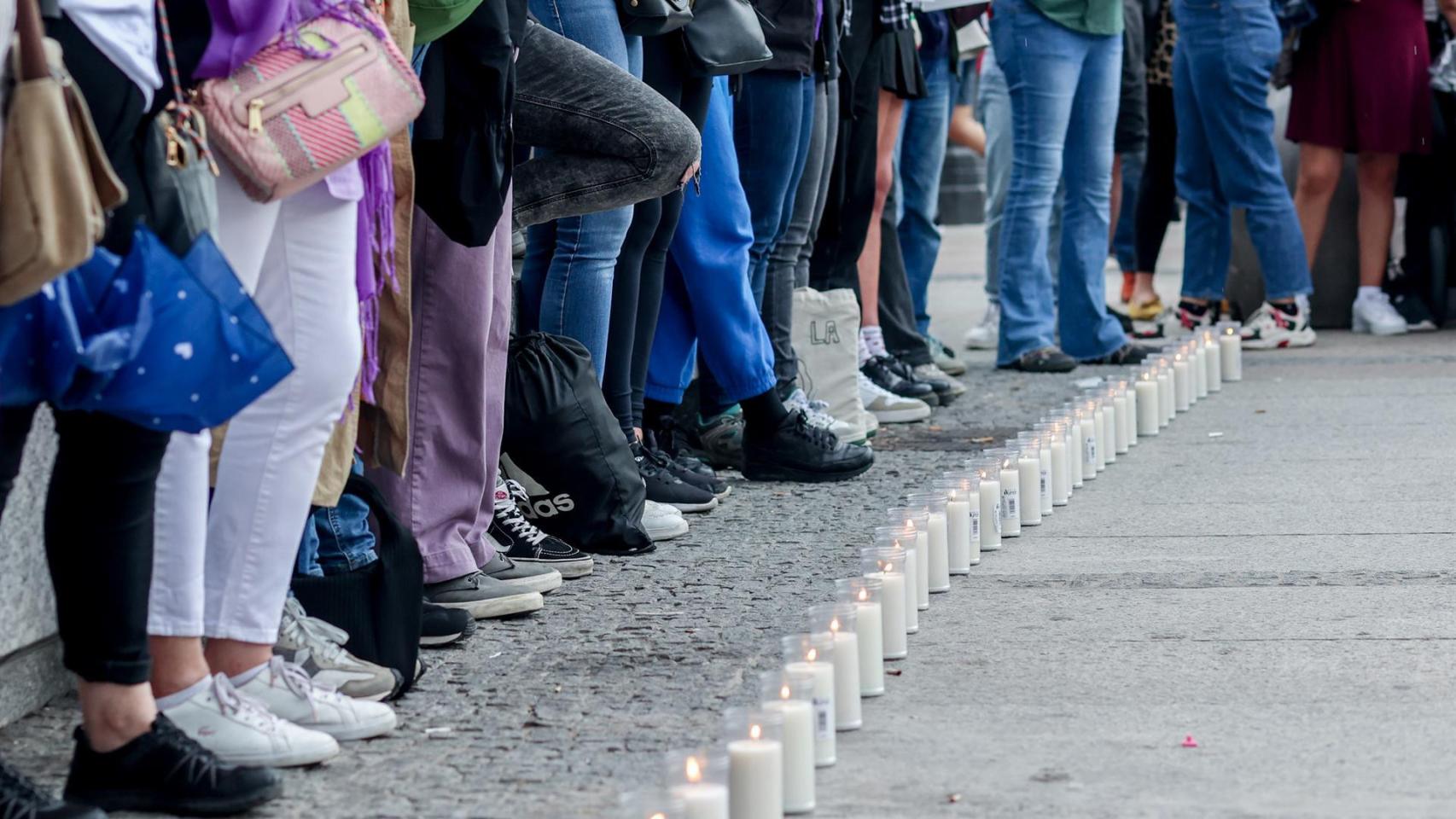 Varias mujeres protestan durante una concentración por los feminicidios.