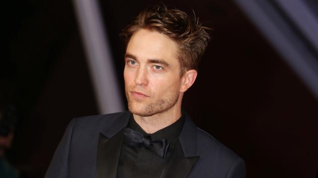 Robert Pattinson, en un acto público en Marruecos.