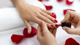 Los 10 mejores kits de manicura semipermanente del 2024