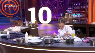 Loreto elaborando su postre en la final de 'MasterChef Junior'.