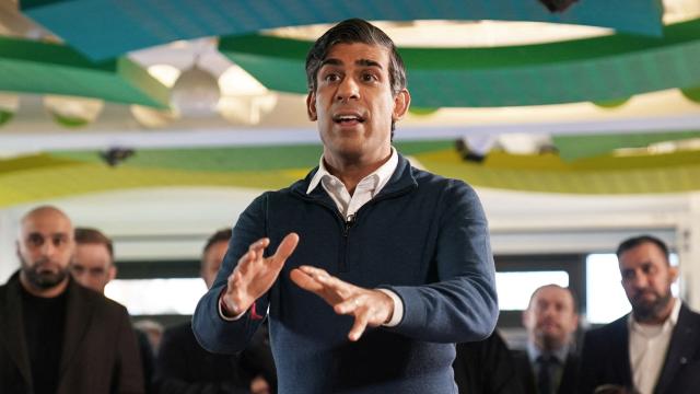 Rishi Sunak, en una visita a Mansfield
