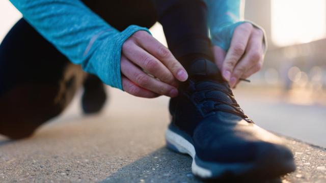 El número de pasos al día que necesitan los españoles para quemar los excesos navideños según ChatGPT