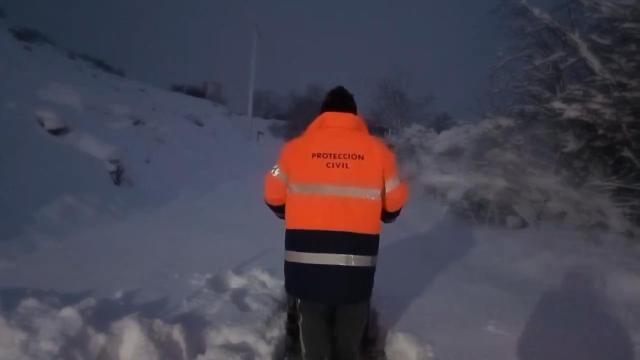 Intensa nevada en Ferreras del Puerto