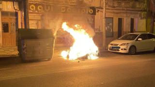 Uno de los contenedores incendiados en Soria