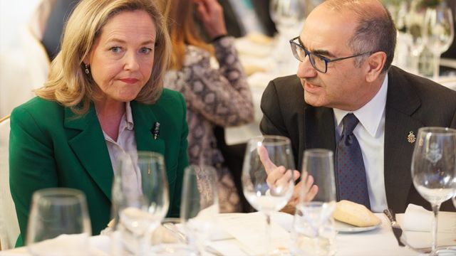 La presidenta del Banco Europeo de Inversiones, Nadia Calviño, y el presidente del Spain Investors Day, Benito Berceruelo