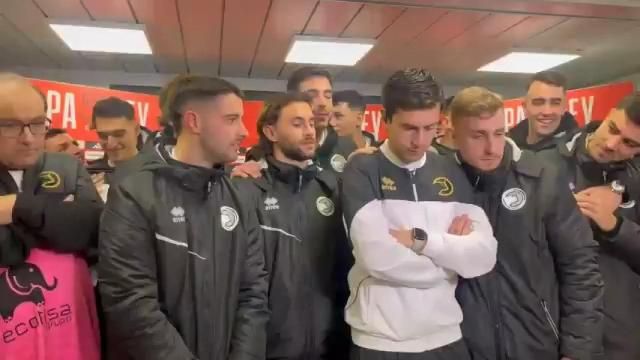 Los jugadores del Unionistas de Salamanca celebrando el resultado del sorteo de octavos de final de la Copa del Rey