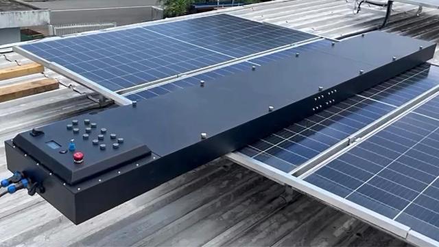El sistema de 'rejuvenecimiento' de las placas solares