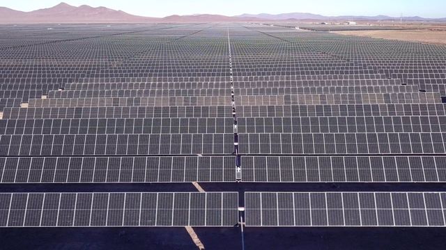 Culminan en Cuenca una planta híbrida que  generará energía limpia a más de 30.000 hogares