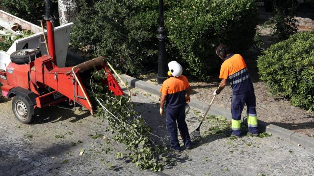 Dos trabajadores en Toledo.