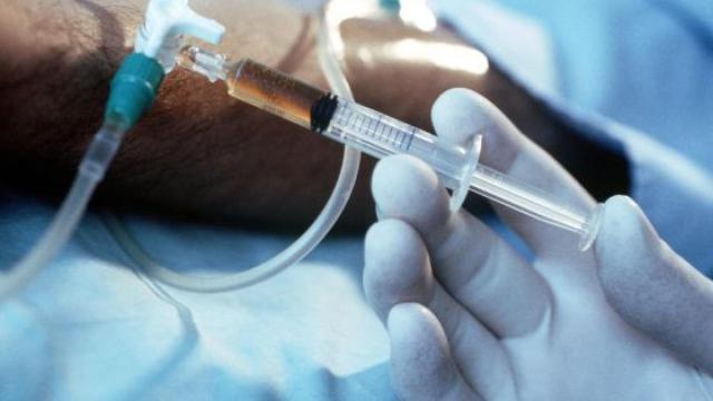 Imagen de archivo de una inyección de eutanasia.