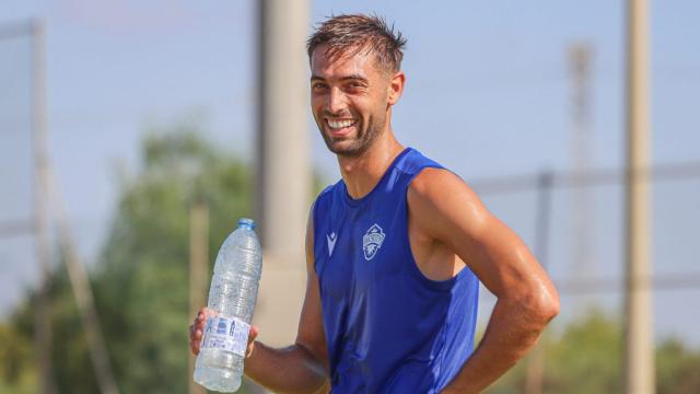 Miguel Marí entrenando con el Intercity.