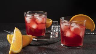 El mejor vermú de España es rojo, se elabora en Reus y puedes comprarlo por menos de 9€