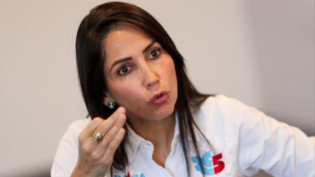 Luisa González, líder del Movimiento Revolución Ciudadana, durante la campaña para las presidenciales de 2023.