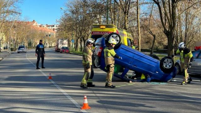 Vuelco de un turismo en Burgos
