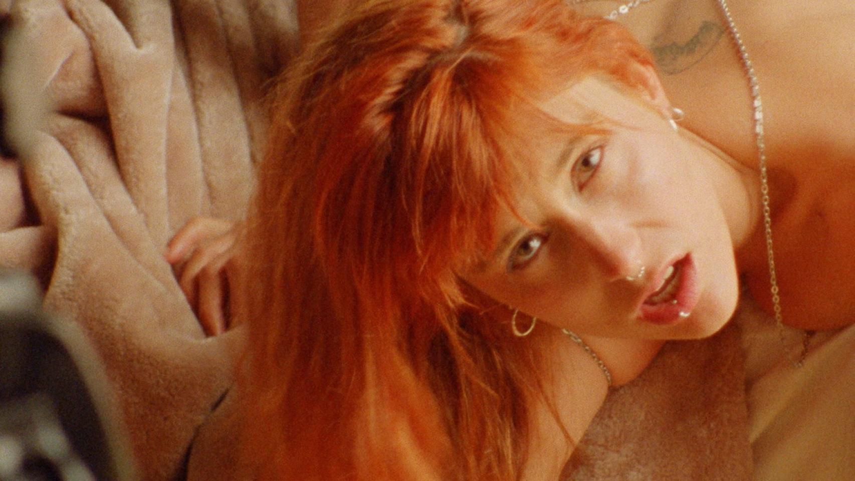 Filmin estrena '21 en el paraíso', una película sobre una pareja que hace porno amateur en OnlyFans