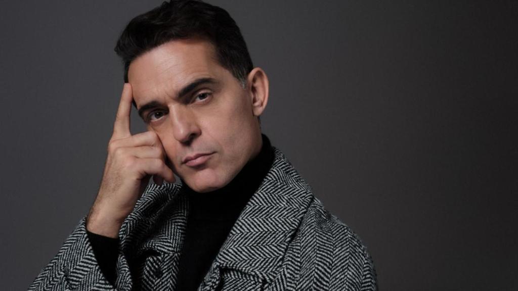 De cura a ladrón, 25 años de la trayectoria televisiva de Pedro Alonso el actor de moda