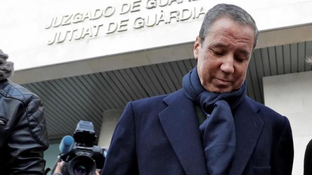 El exministro Eduardo Zaplana tras salir de prisión.