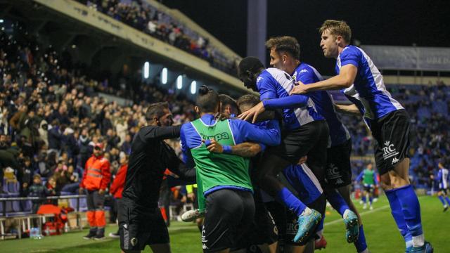 Jugadores del Hércules celebrando un gol durante la presente temporada.